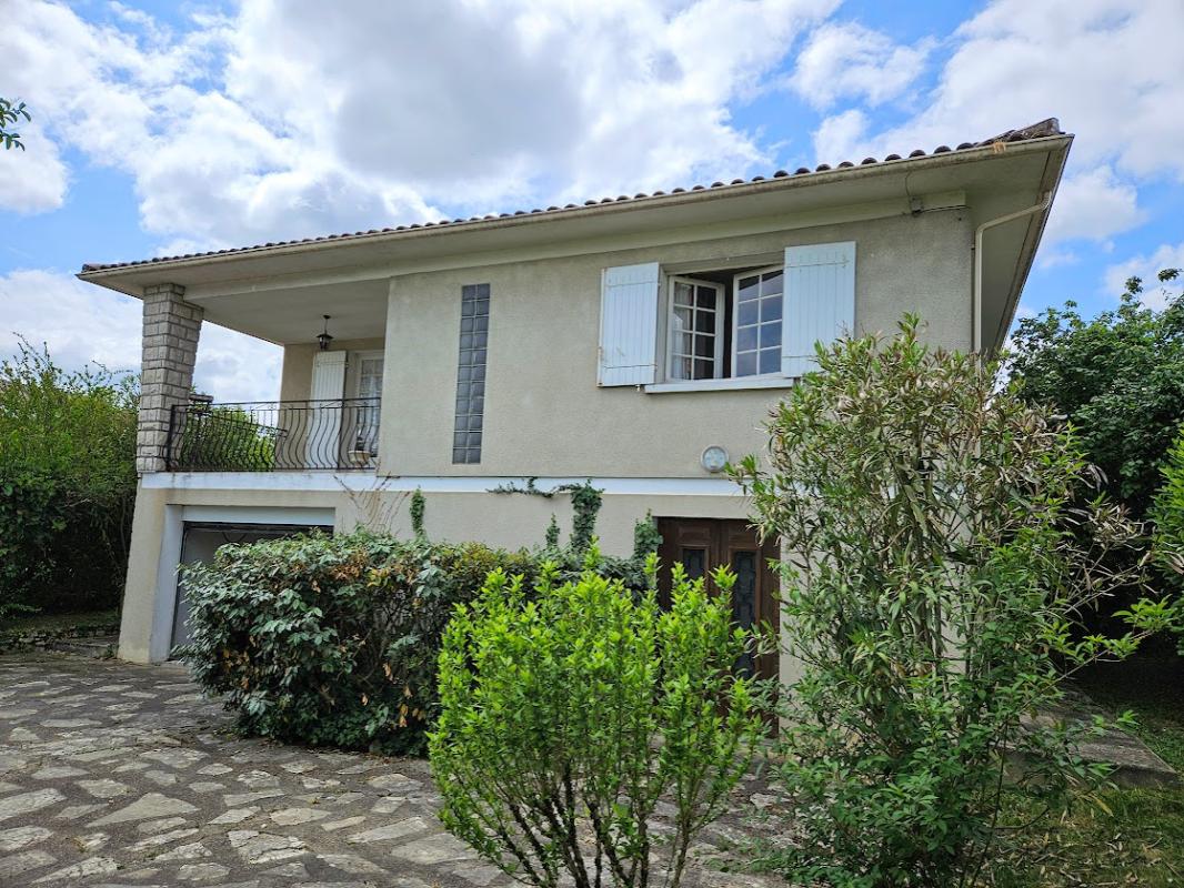 LE PASSAGE Maison Le Passage 6 pièce(s) 126 m2 10