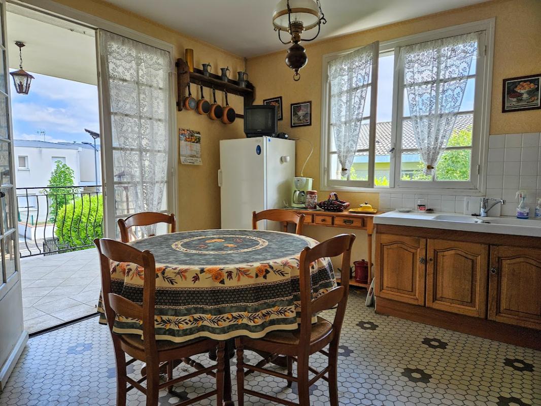 LE PASSAGE Maison Le Passage 6 pièce(s) 126 m2 3