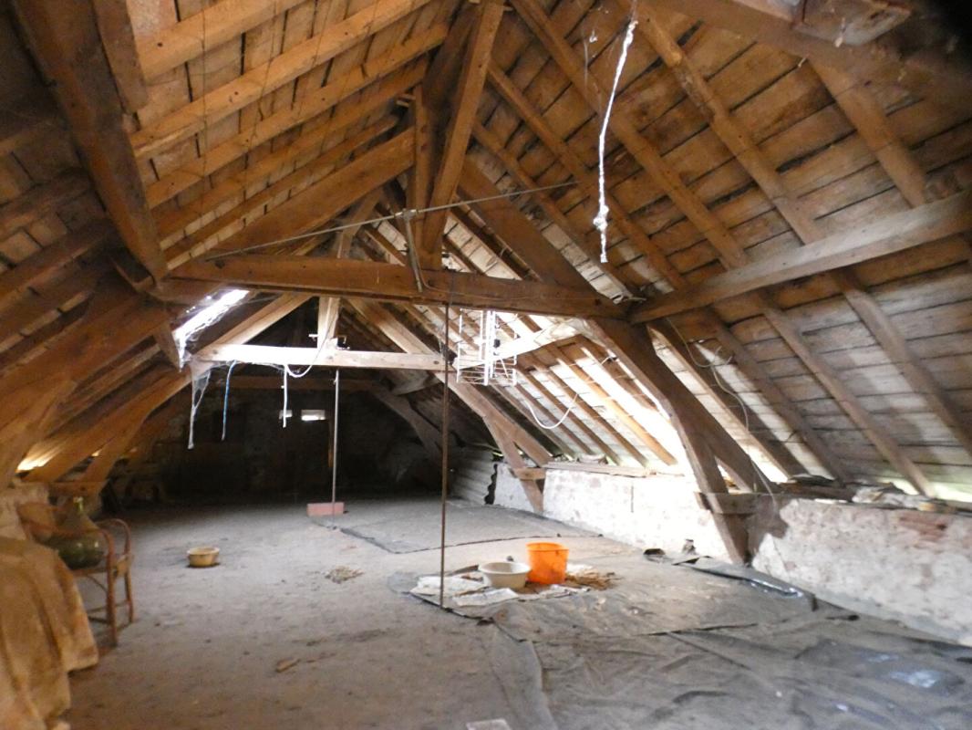 VILLAC Villac maison en pierre avec 5 800 m² de terrain et  deux grand batiment (210 m² et 95 m²) 12