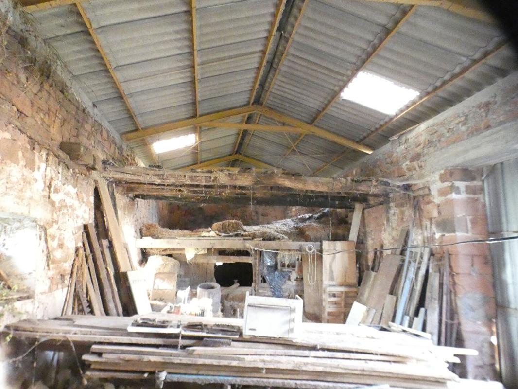 VILLAC Villac maison en pierre avec 5 800 m² de terrain et  deux grand batiment (210 m² et 95 m²) 13