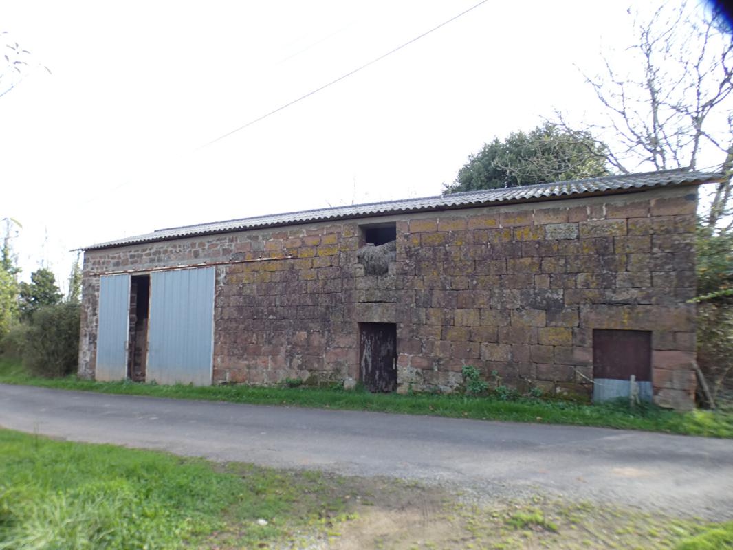 VILLAC Villac maison en pierre avec 5 800 m² de terrain et  deux grand batiment (210 m² et 95 m²) 14