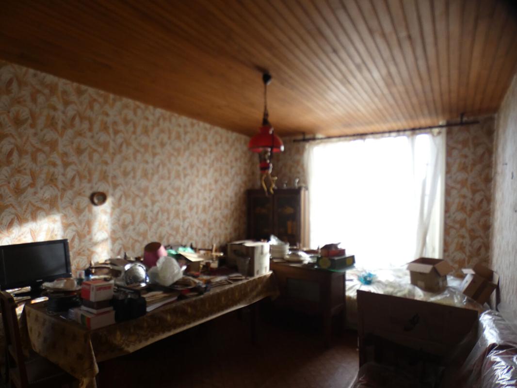 VILLAC Villac maison en pierre avec 5 800 m² de terrain et  deux grand batiment (210 m² et 95 m²) 5