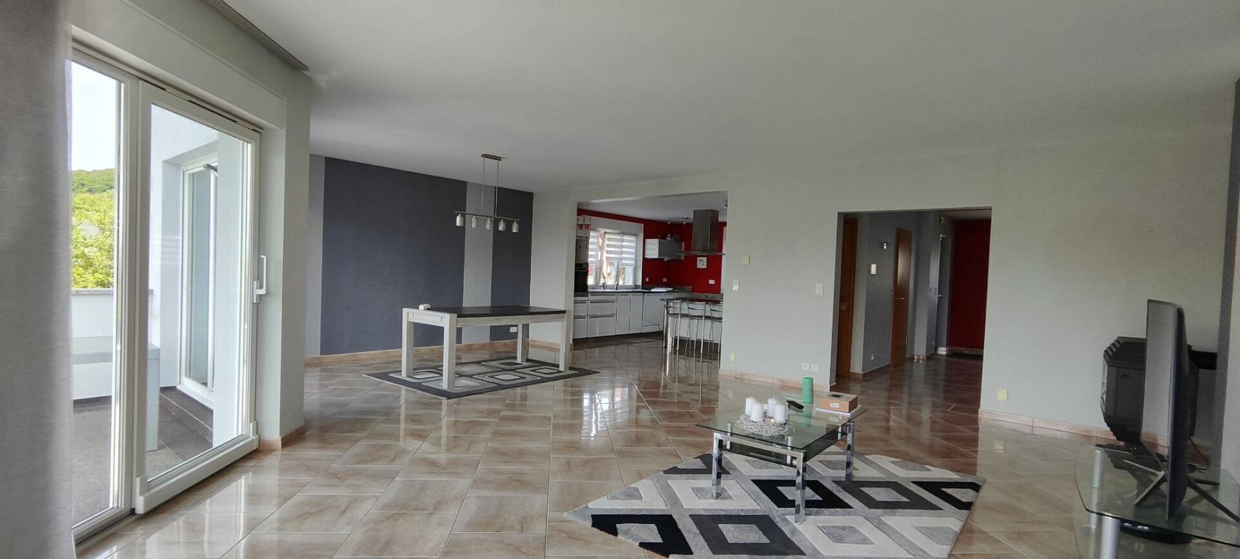ROUGEMONT-LE-CHATEAU Maison moderne avec pisicine 5