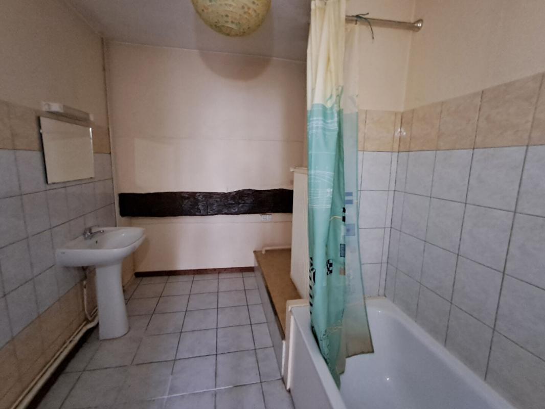 SCEY-SUR-SAONE-ET-SAINT-ALBIN Maison à Scey sur Saone (70360)  4 pièces 68 m2 à 55500 euros 9