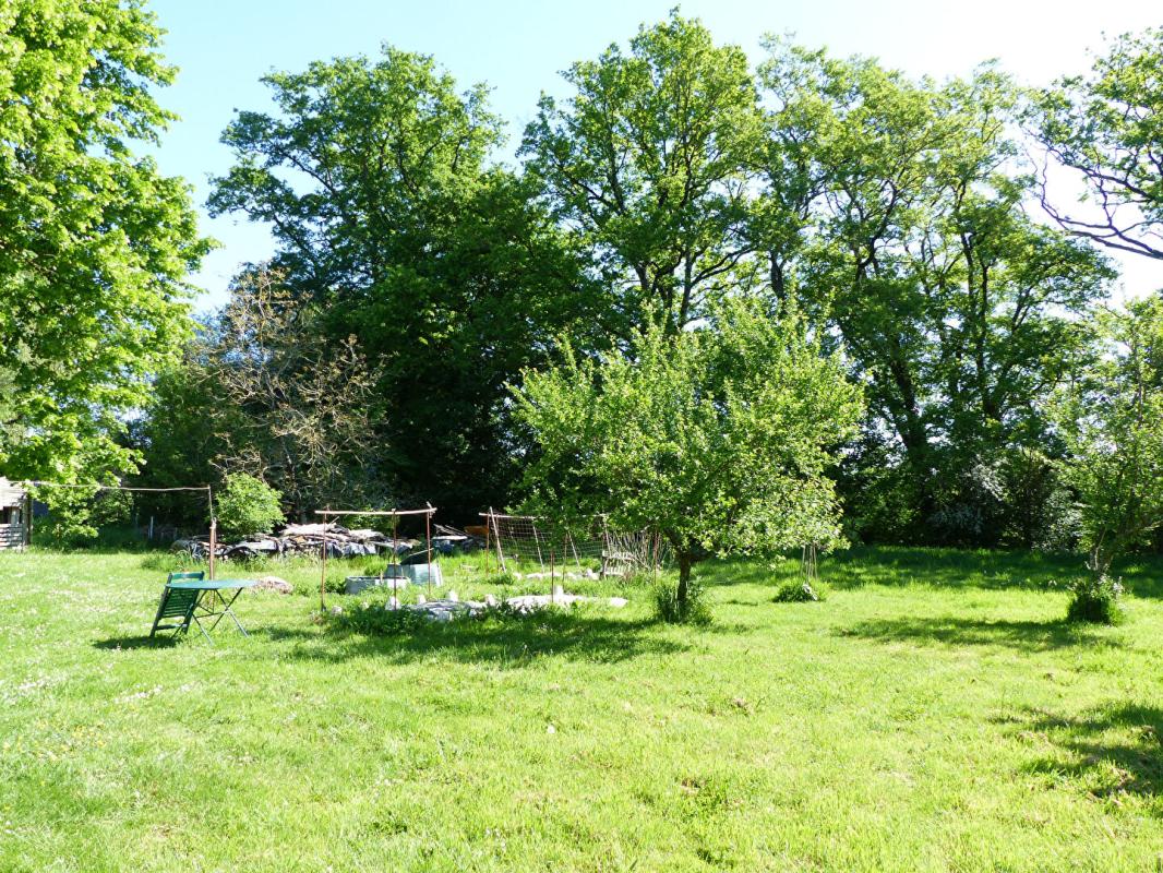 SAINT-AMAND-EN-PUISAYE Maison 3 pièce(s) 148 m2 avec atelier Viager Occupé 16