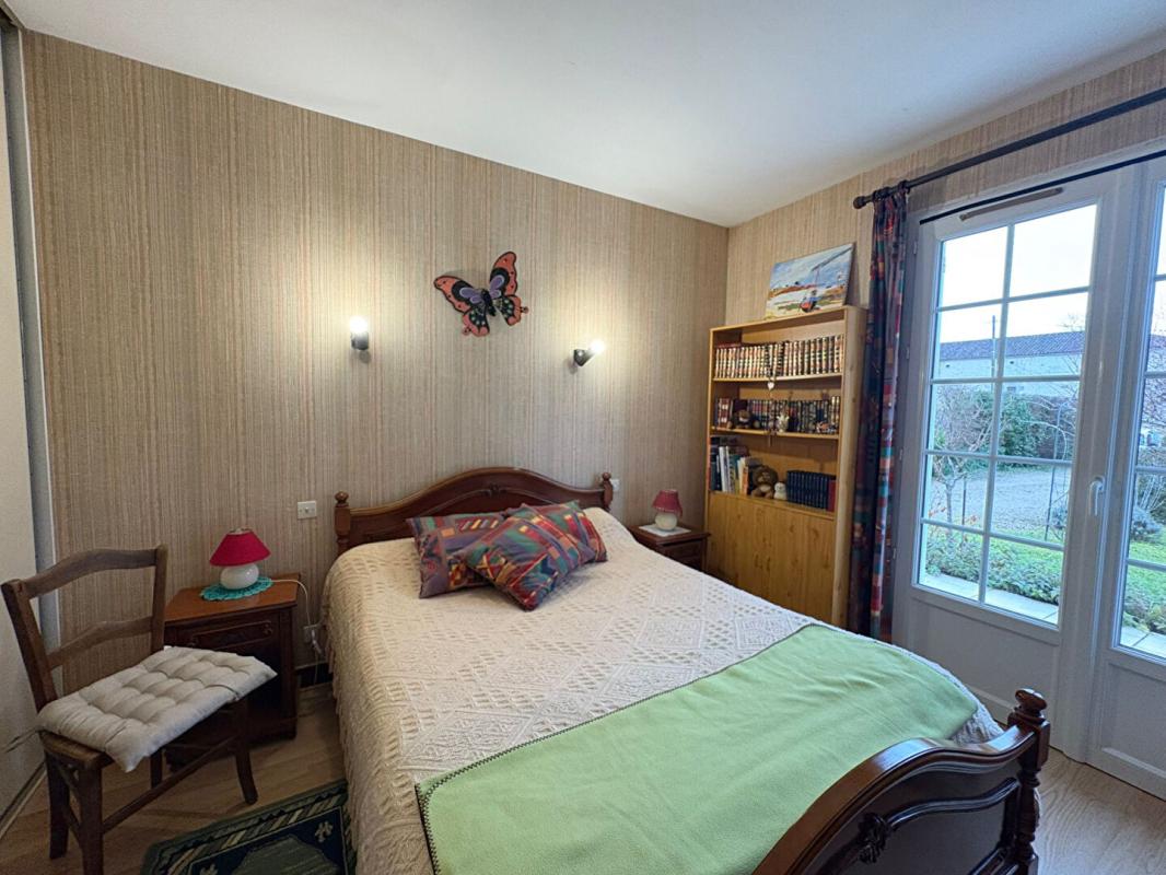 SAINT-FORT-SUR-LE-NE Maison  plain -pied Saint Fort Sur Le Ne 130m² AVEC PISCINE GARAGE 13