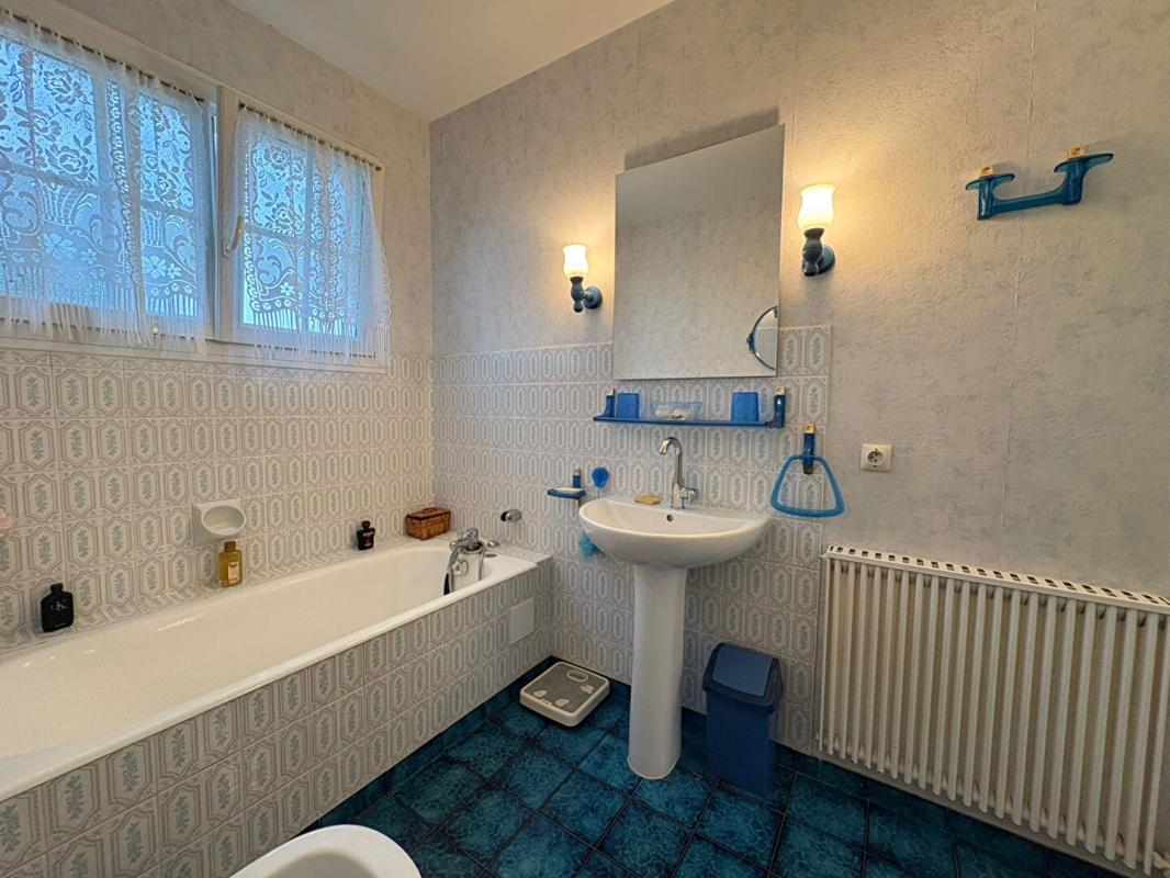 SAINT-FORT-SUR-LE-NE Maison  plain -pied Saint Fort Sur Le Ne 130m² AVEC PISCINE GARAGE 15