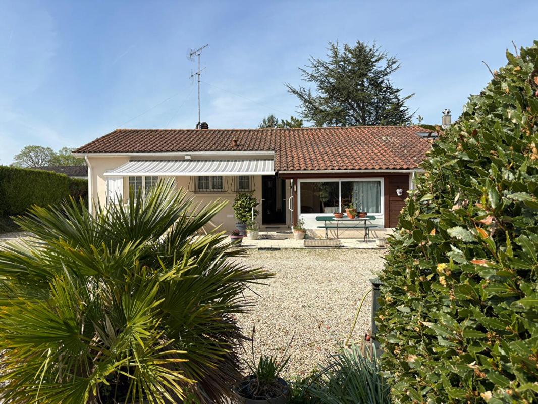 SAINT-FORT-SUR-LE-NE Maison  plain -pied Saint Fort Sur Le Ne 130m² AVEC PISCINE GARAGE 6