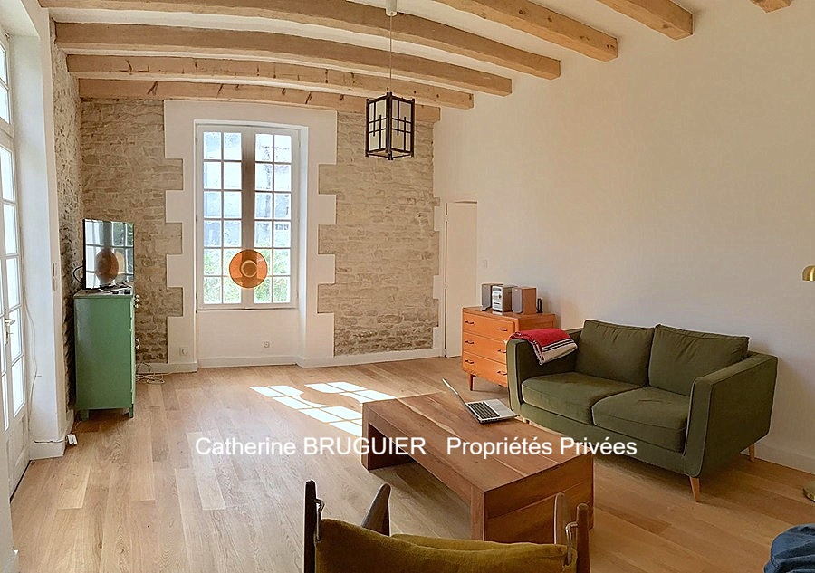 LA RONDE Maison de charme rénovée 162 m2, 4 chambres, grand jardin 6