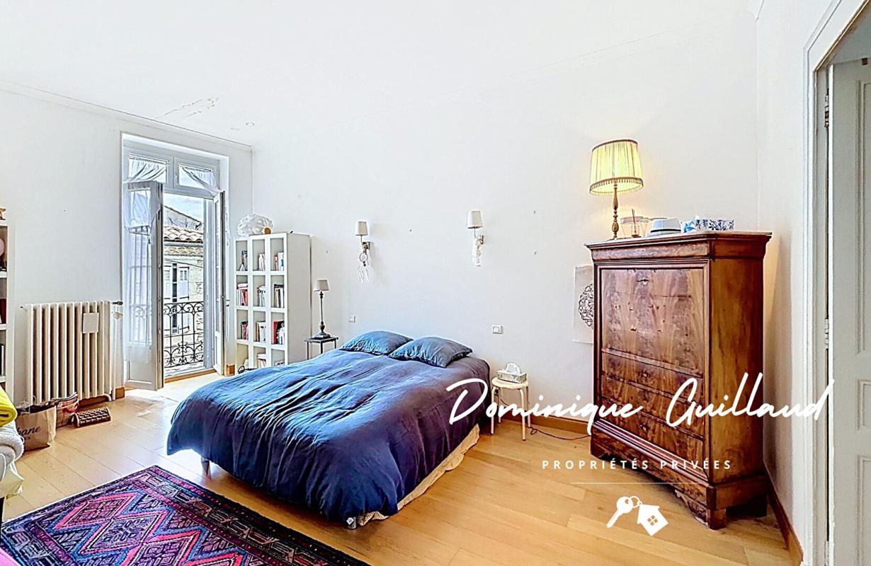 NIMES Nîmes Arènes -Duplex 5 piècès 173 m2 avec terrasse et loggia de 50m2 14
