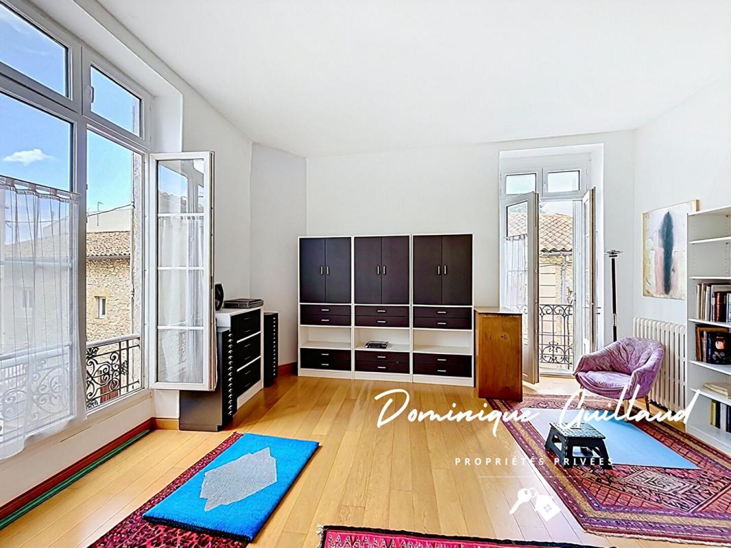 NIMES Nîmes Arènes -Duplex 5 piècès 173 m2 avec terrasse et loggia de 50m2 16