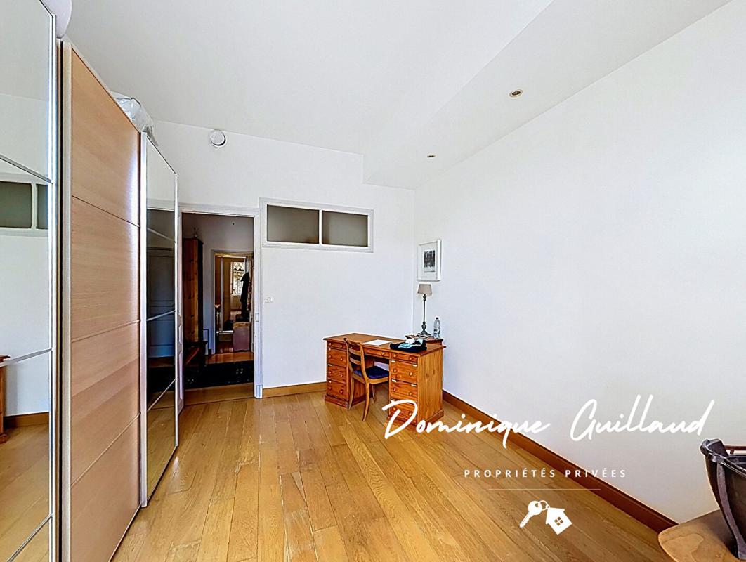 NIMES Nîmes Arènes -Duplex 5 piècès 173 m2 avec terrasse et loggia de 50m2 17