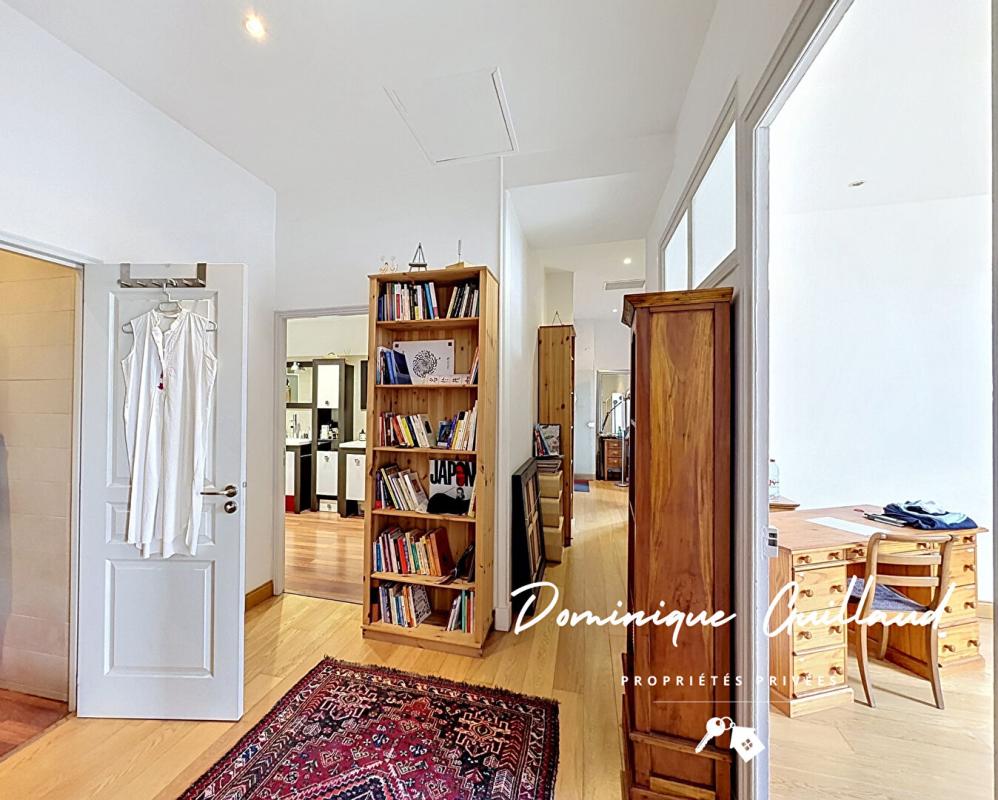 NIMES Nîmes Arènes -Duplex 5 piècès 173 m2 avec terrasse et loggia de 50m2 18