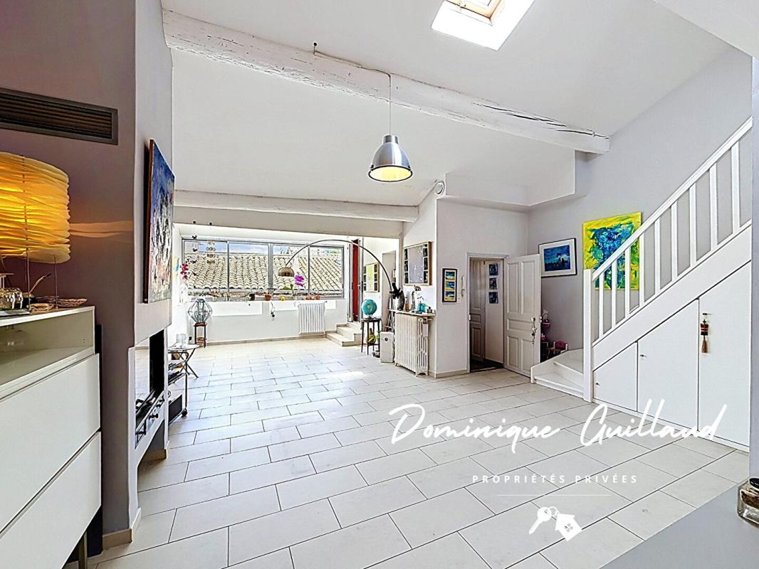 NIMES Nîmes Arènes -Duplex 5 piècès 173 m2 avec terrasse et loggia de 50m2 3