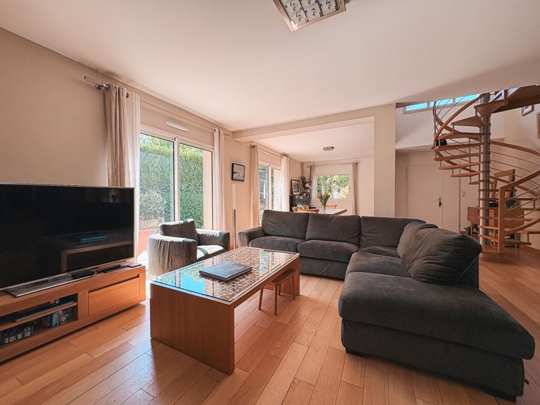 ORVAULT Maison 5 chambres - jardin et garage - Orvault / La Cholière 2