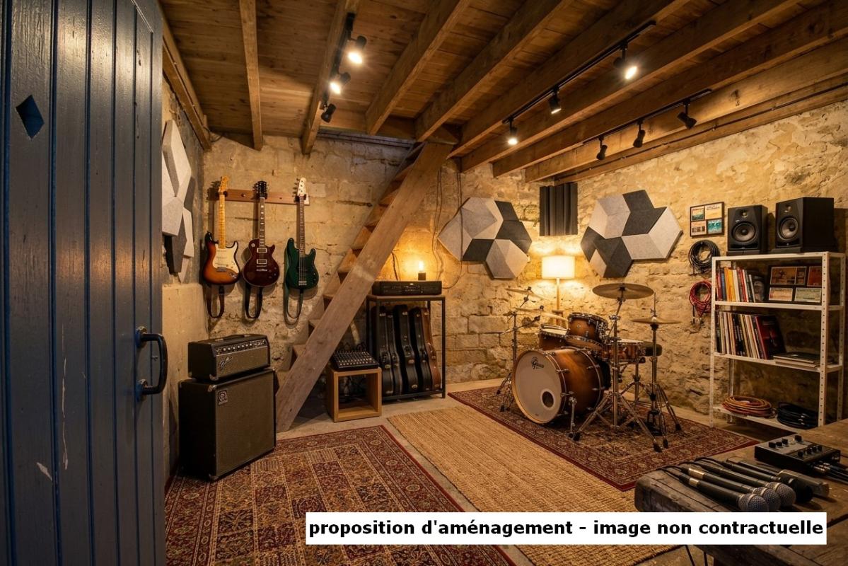 SOISSONS Maison rénovée avec dépendance et cour close - Charme, volumes et potentiel 18
