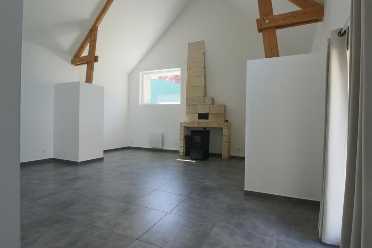 SOISSONS Maison rénovée avec dépendance et cour close - Charme, volumes et potentiel 7