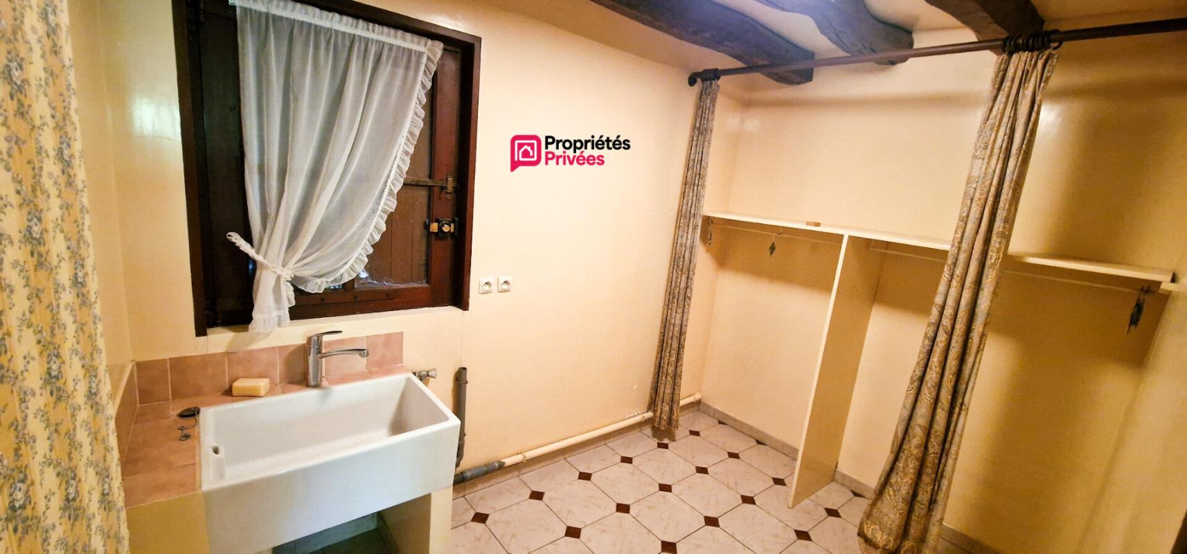 BAUDRES Baudres - longère de plain-pied 180 m² - 6 pièces/4 chambres - ascenseur - jardin arboré 8