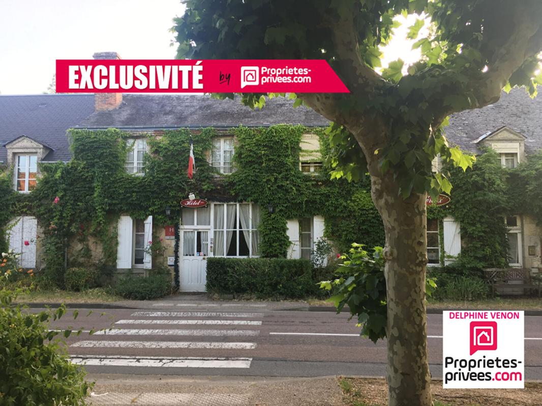 COMBREUX Exclusivité - Ensemble immobilier de  plus de 500 m² dans le centre bourg de Combreux 1