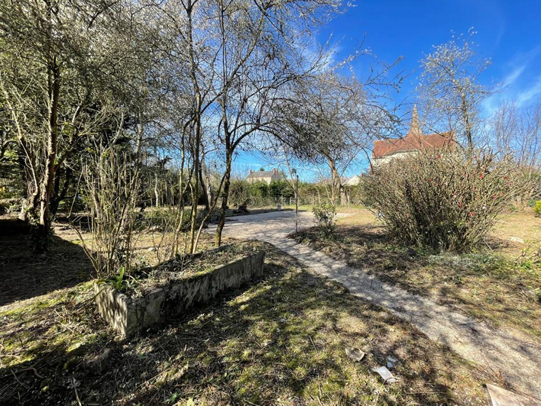 COMBREUX Exclusivité - Ensemble immobilier de  plus de 500 m² dans le centre bourg de Combreux 15