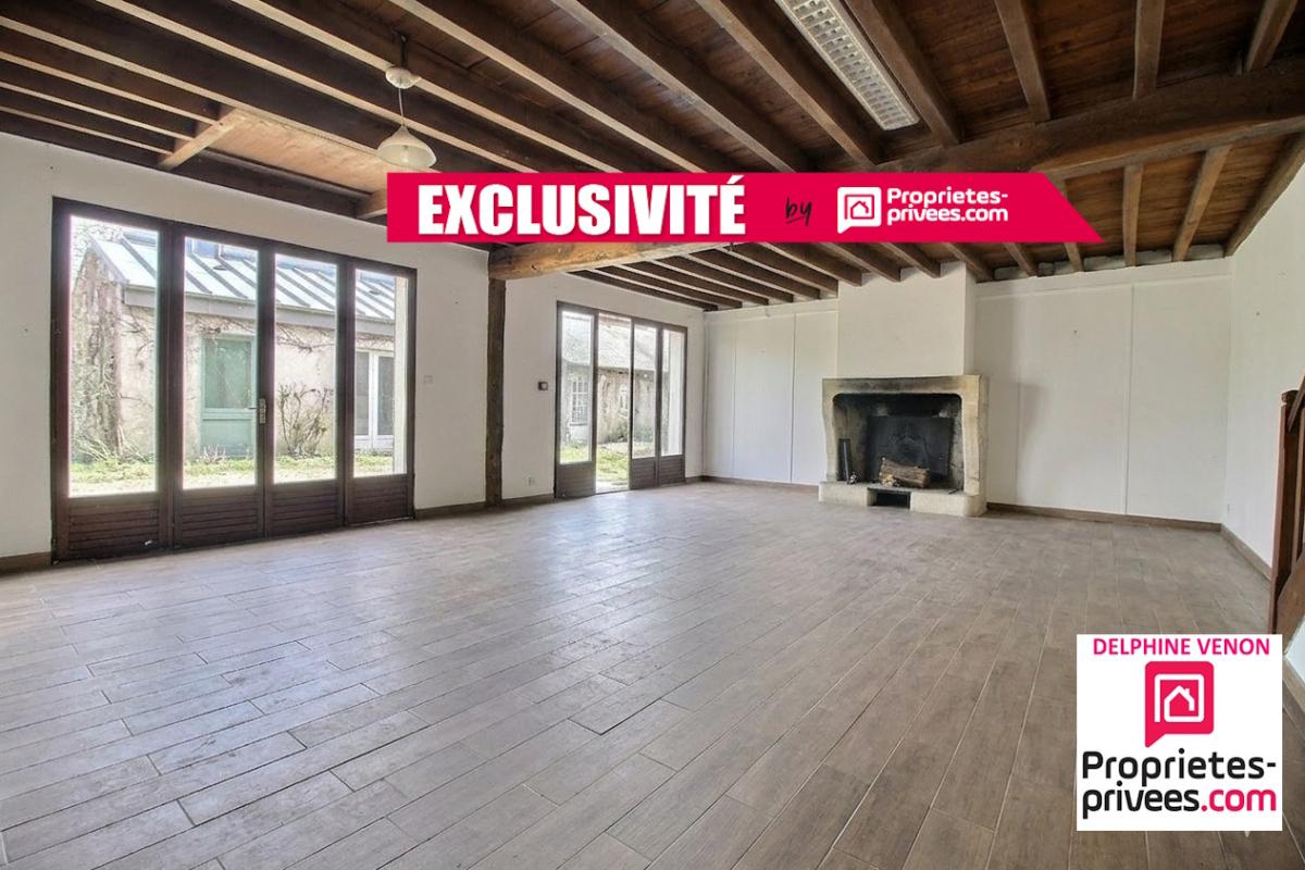COMBREUX Exclusivité - Ensemble immobilier de  plus de 500 m² dans le centre bourg de Combreux 2