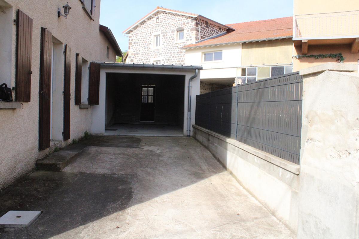 LANDOS Maison Landos 6 pièce(s) 103 m2 garage, cour et atelier 13