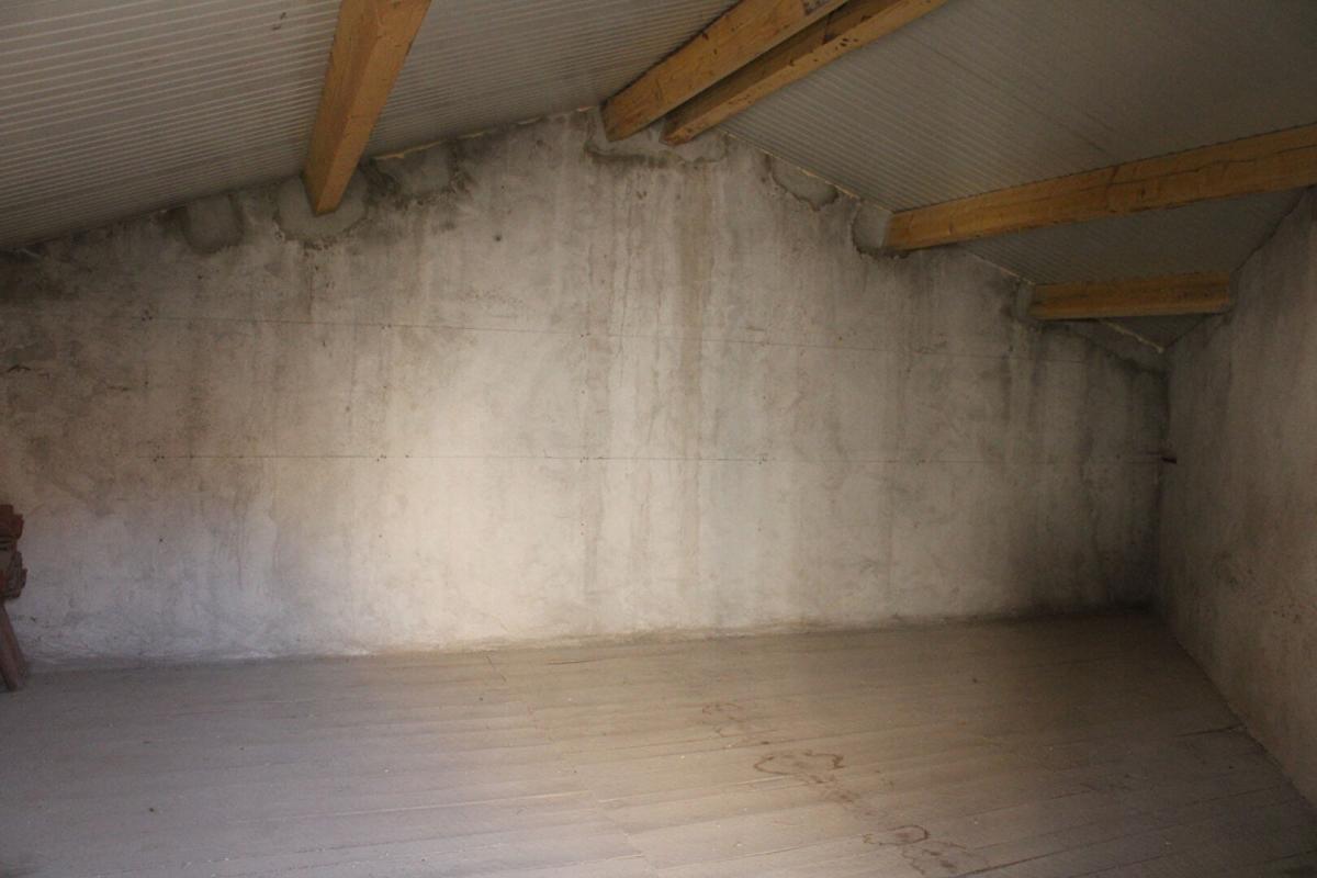 LANDOS Maison Landos 6 pièce(s) 103 m2 garage, cour et atelier 15