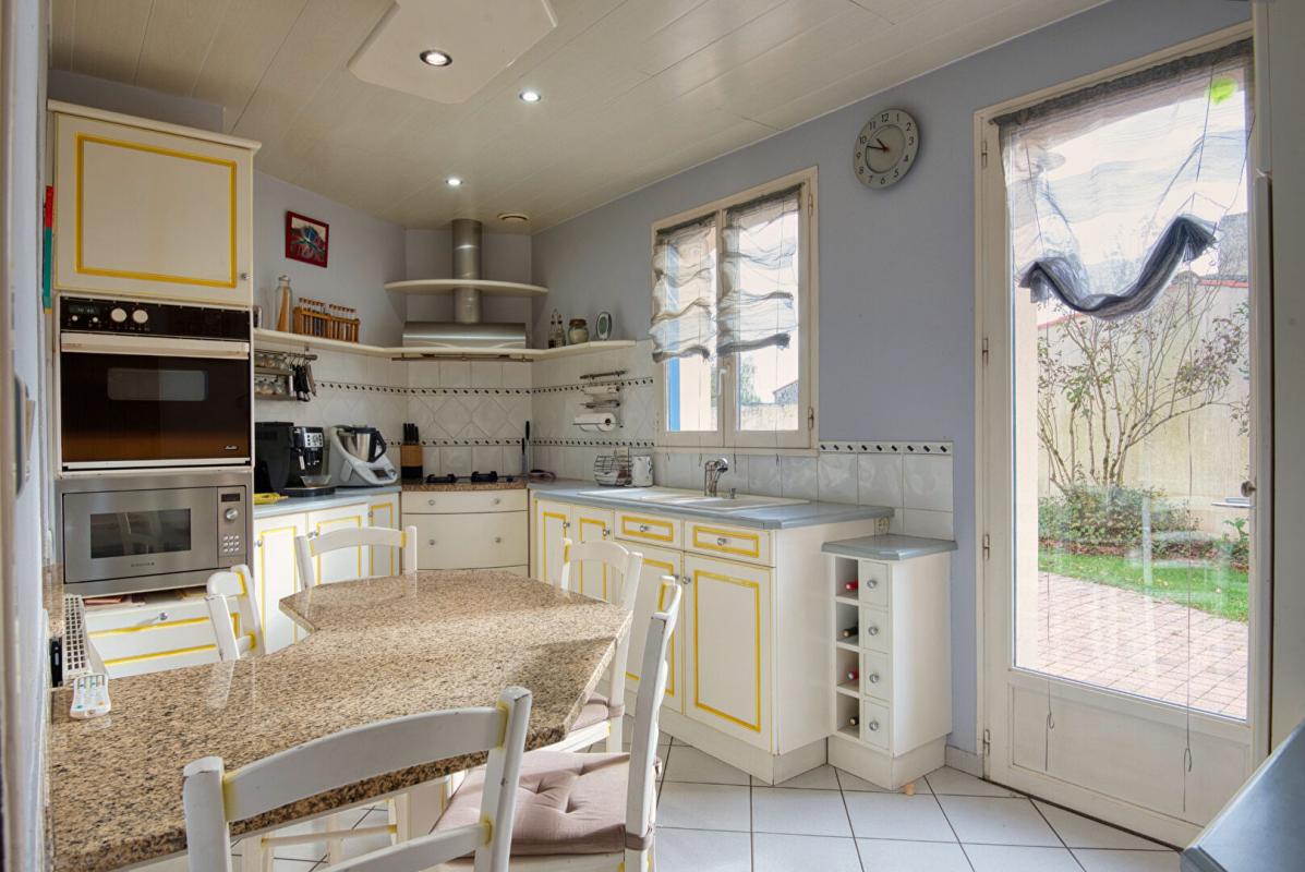 SAINT-FIACRE-SUR-MAINE Maison Saint Fiacre Sur Maine de 168 m ² sur parcelle de 1172 m² 7