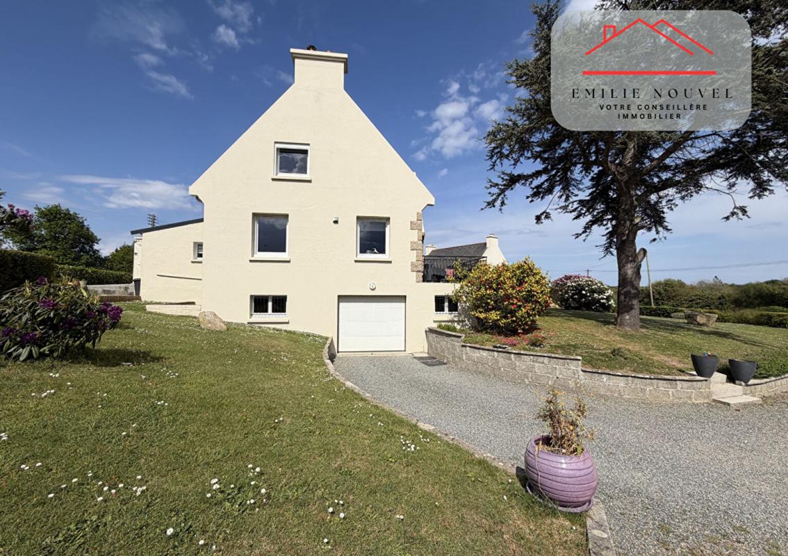 PLEUBIAN Maison néo-bretonne 126 m² avec sous-sol total 18