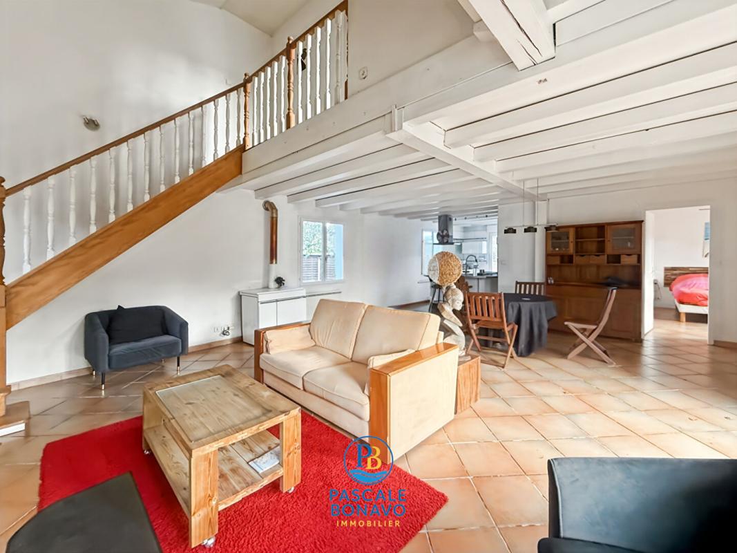 GAILLAN-EN-MEDOC MAISON 5 PIECES 140 M2 - PARC 2300 M2 AVEC PISCINE 4