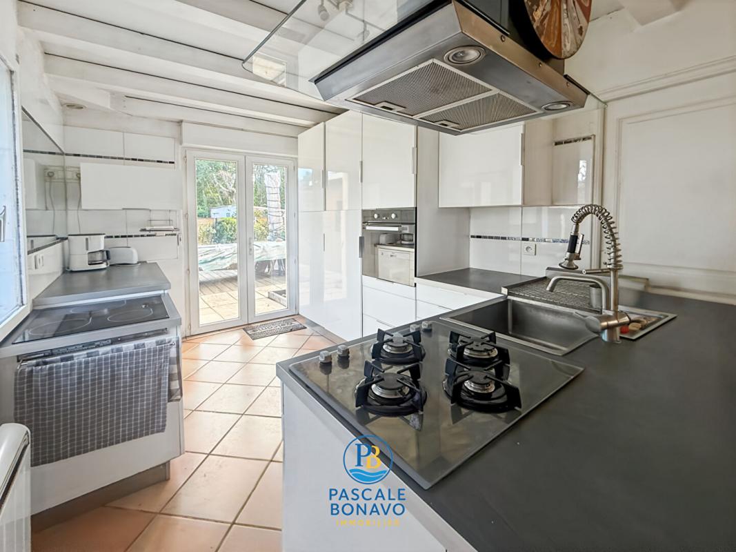 GAILLAN-EN-MEDOC MAISON 5 PIECES 140 M2 - PARC 2300 M2 AVEC PISCINE 6