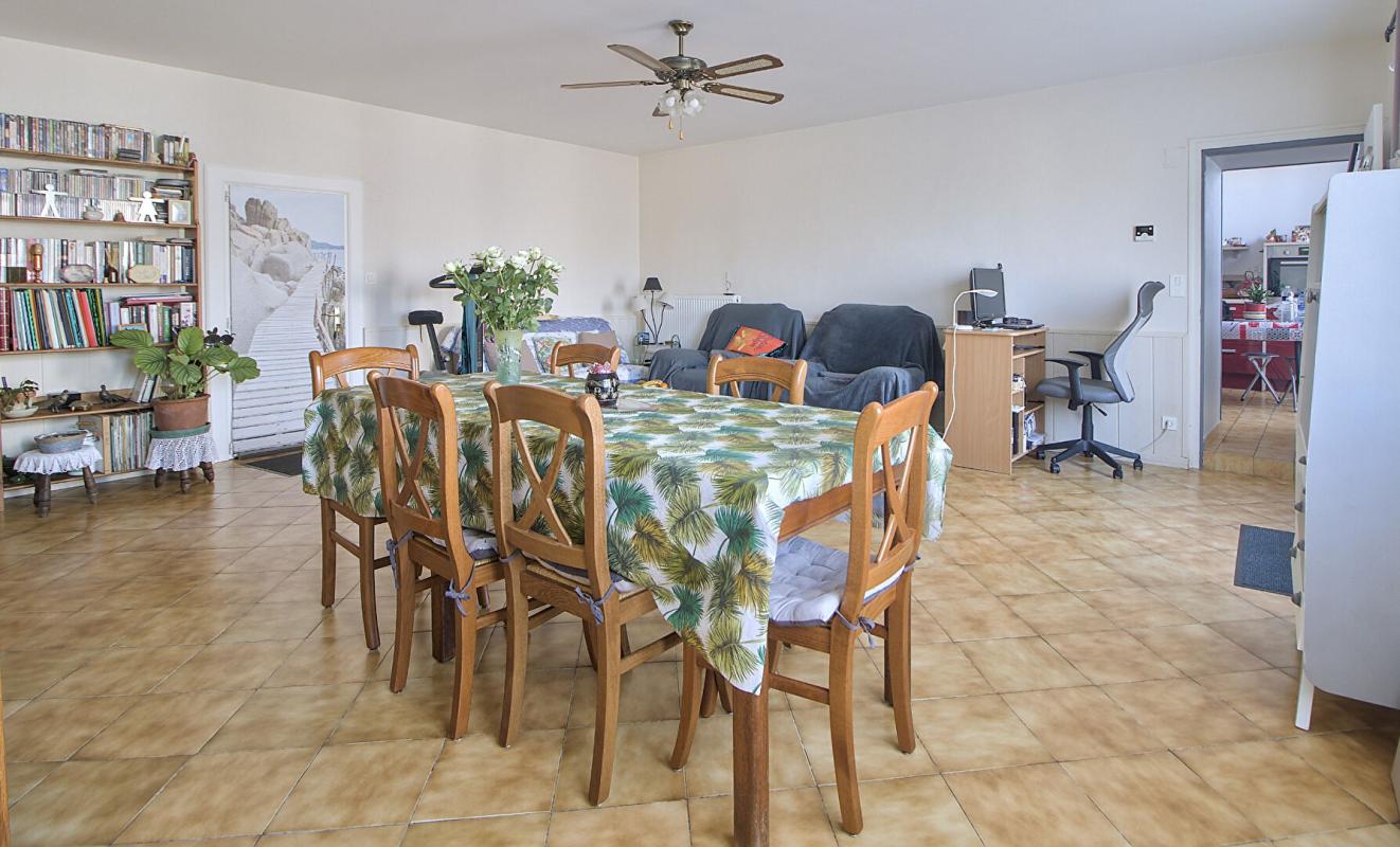 LES MAGNILS-REIGNIERS Maison Les Magnils Reigniers 3 pièce(s) 96 m2 2