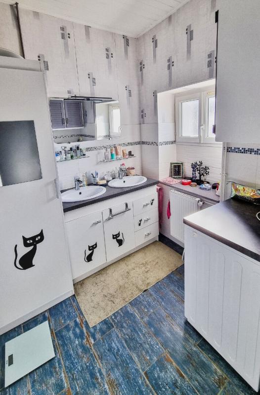 LES MAGNILS-REIGNIERS Maison Les Magnils Reigniers 3 pièce(s) 96 m2 5