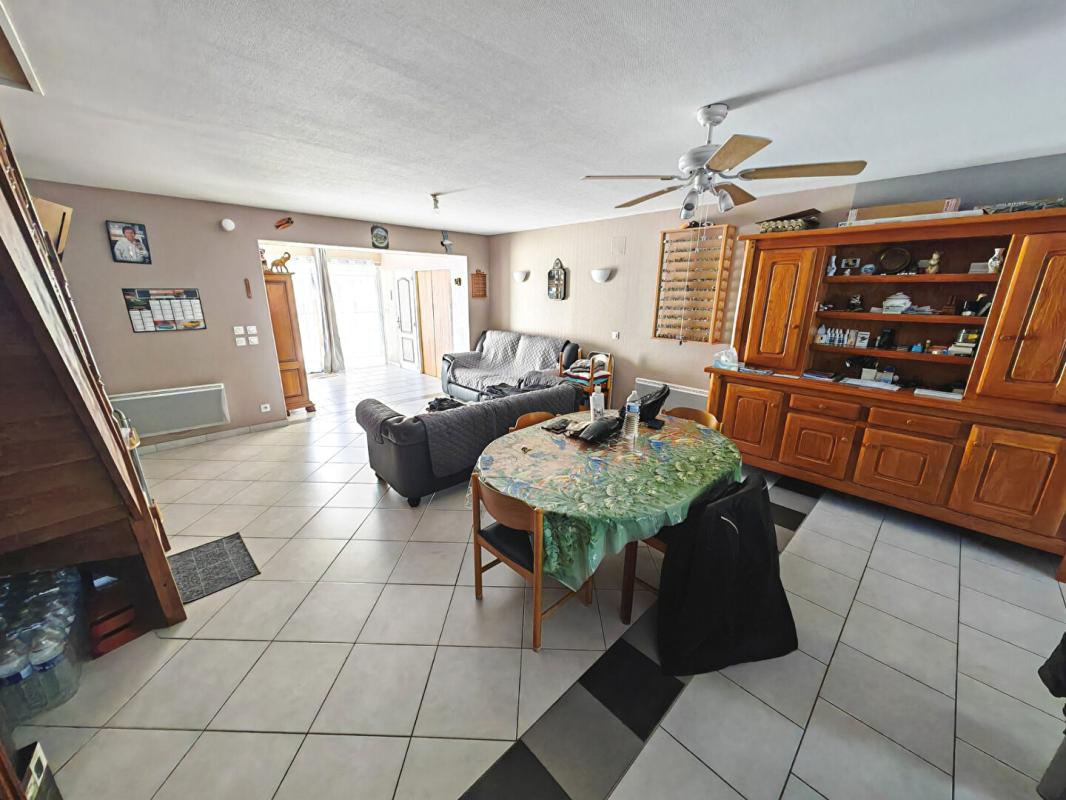 VILLEDIEU-SUR-INDRE Exclusivité : Maison récente 3 chambres et bureau, 135 m², DPE C, Villedieu-sur-Indre 2