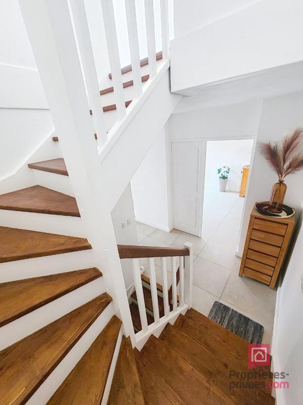 ROQUEBRUNE-SUR-ARGENS Maison Roquebrune Sur Argens- 6 pièces- Jardin-GARAGE 11