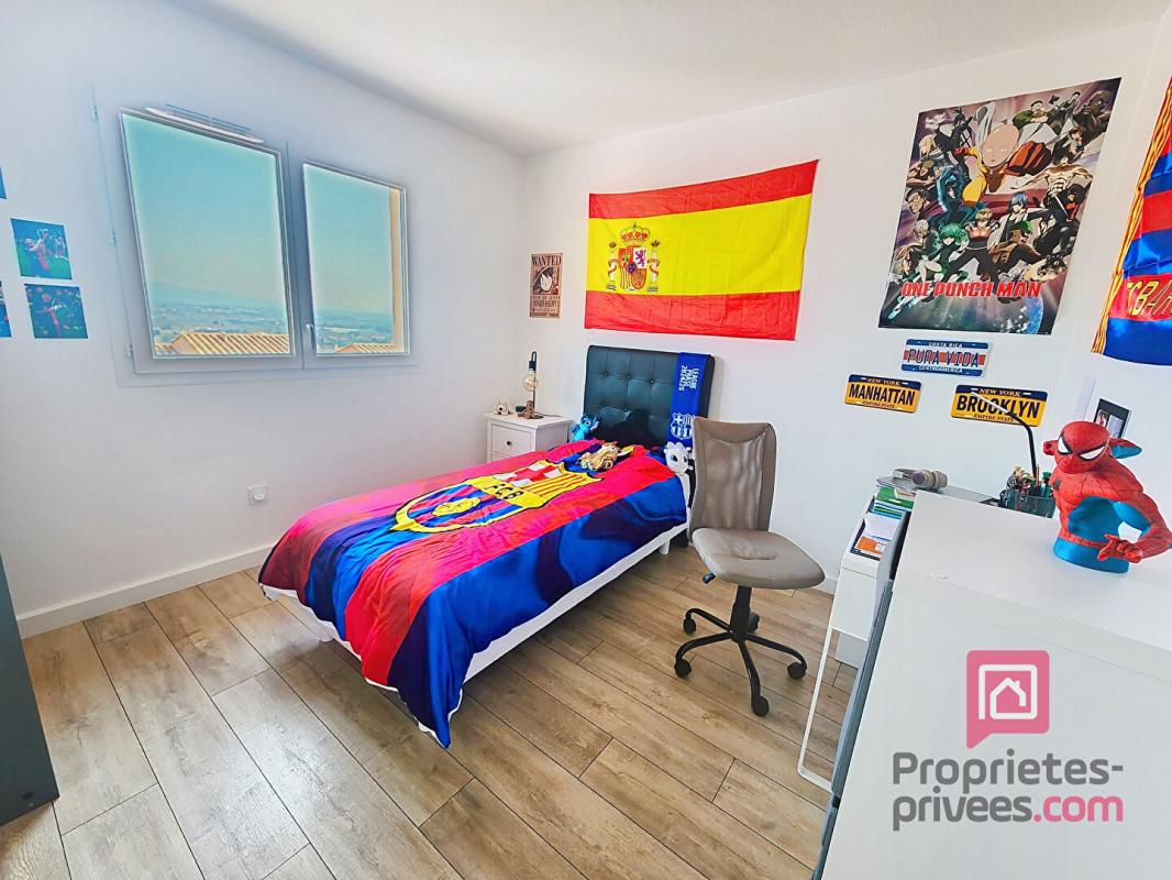 ROQUEBRUNE-SUR-ARGENS Maison Roquebrune Sur Argens- 6 pièces- Jardin-GARAGE 12