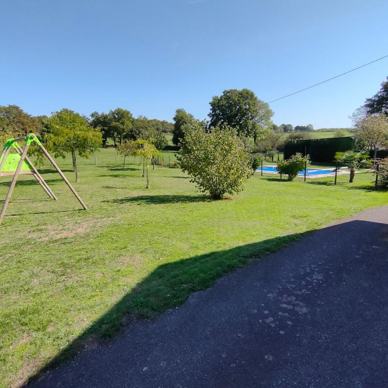 MORTAGNE-SUR-SEVRE Maison avec chambres d'hôtes Mortagne sur Sevre 8 pièces 177 m2 17