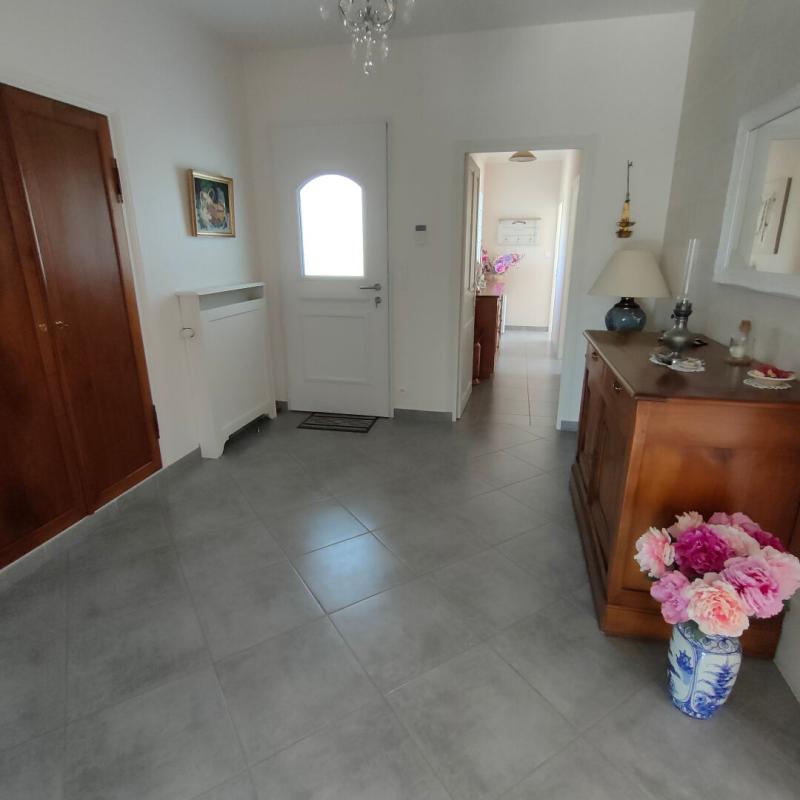 MORTAGNE-SUR-SEVRE Maison avec chambres d'hôtes Mortagne sur Sevre 8 pièces 177 m2 2