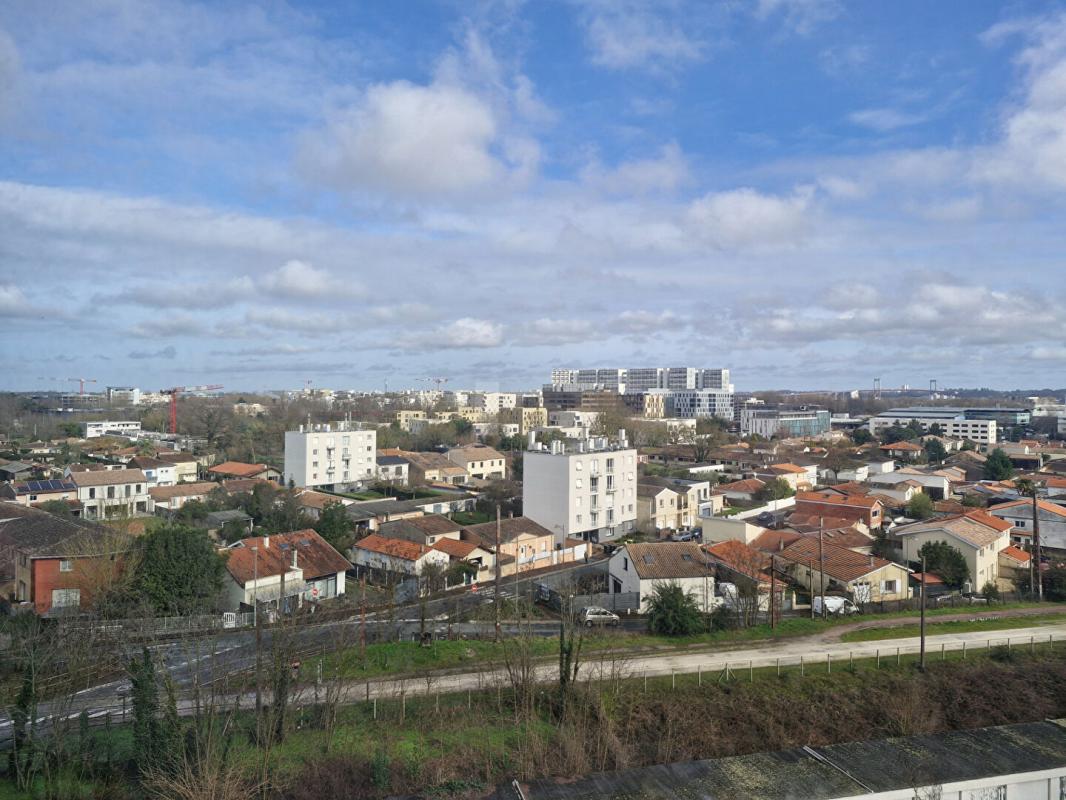 LE BOUSCAT APPARTEMENT T4 6