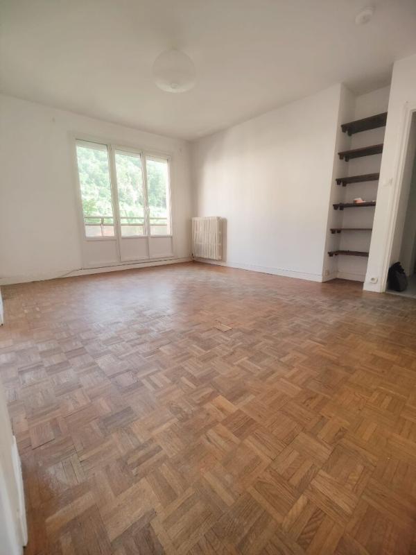 SAINT-MARTIN-D'HERES Appartement Saint Martin D Heres 4 pièces 62 m2 11