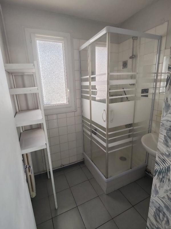 SAINT-MARTIN-D'HERES Appartement Saint Martin D Heres 4 pièces 62 m2 8