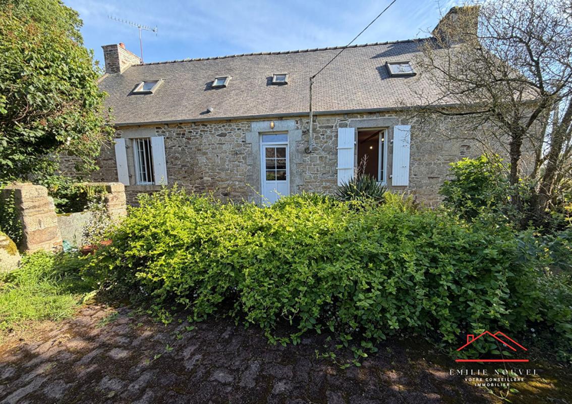 PLEUDANIEL Maison avec dépendances et grand terrain à Pleudaniel ;Bretagne authentique 4