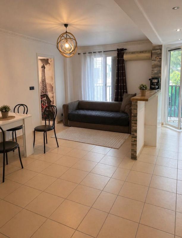 LE GOLFE JUAN Appartement 3 pièce(s) 6