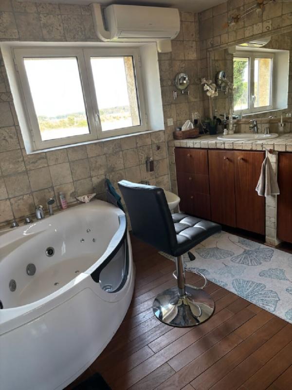 LE CANNET-DES-MAURES Le Cannet des Maures BASTIDE XVIII ° siècle 550 m2 Viager occupé 2 têtes 13