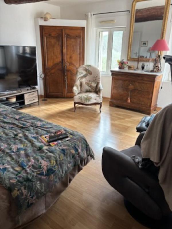 LE CANNET-DES-MAURES Le Cannet des Maures BASTIDE XVIII ° siècle 550 m2 Viager occupé 2 têtes 9