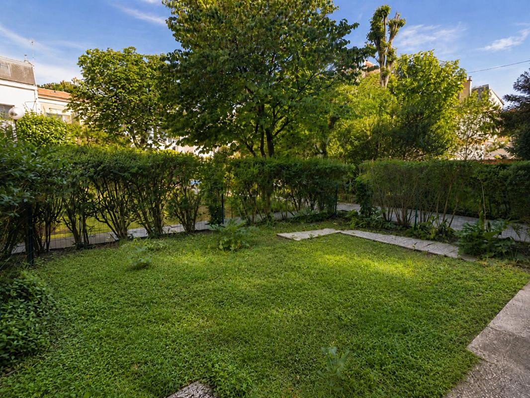 NANTERRE Nanterre-Ville ? Appartement avec jardin, terrasse et potentiel T4 1