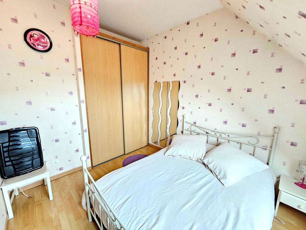 FONTAINE-BELLENGER Fontaine Bellenger - Maison sans travaux de 130 m2 - 4 chambres dont une en rez de chaussée sur  1010 m2 de terrain plat - Prix : 289.000 16