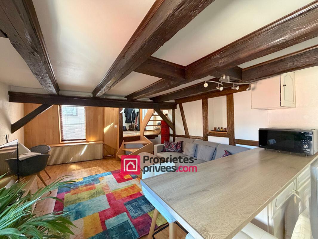 STRASBOURG Appartement meublé duplex 2 pièces, dernier étage 4