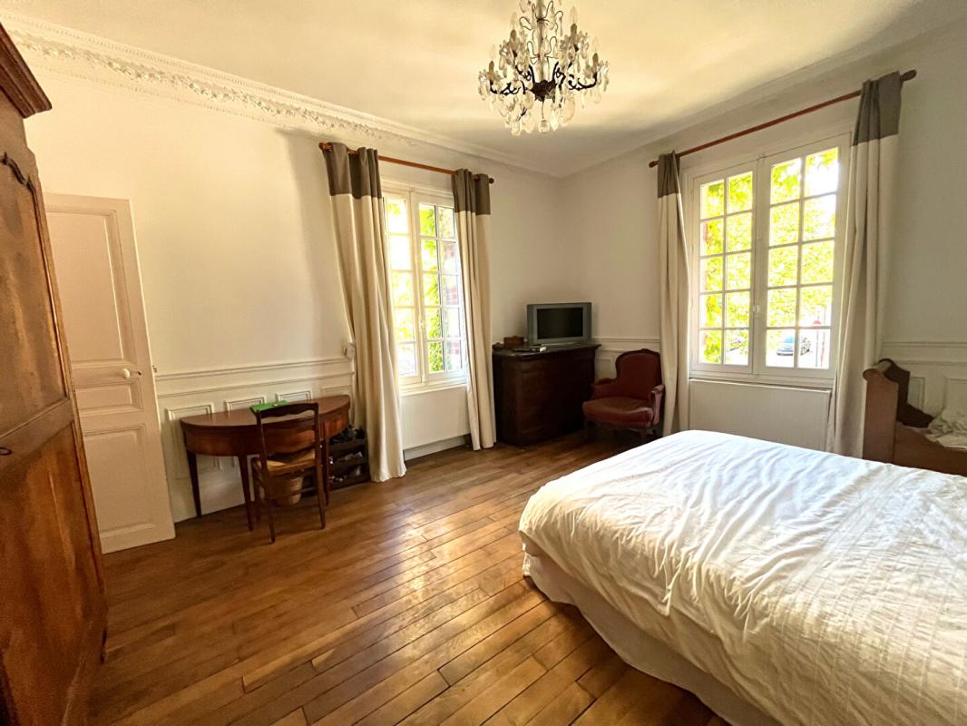 NOYON Maison de Maître :10 pièce(s) 288 m2 - Terrain 959m² 13