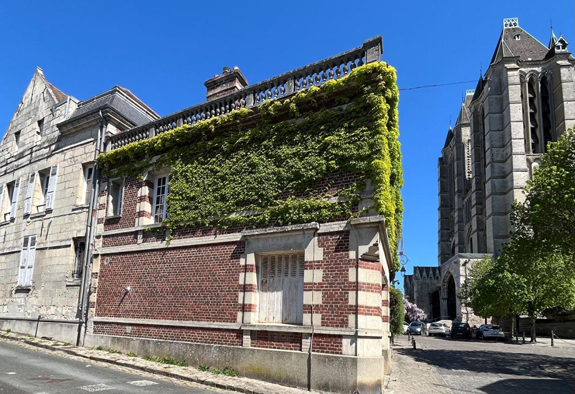 NOYON Maison de Maître :10 pièce(s) 288 m2 - Terrain 959m² 18